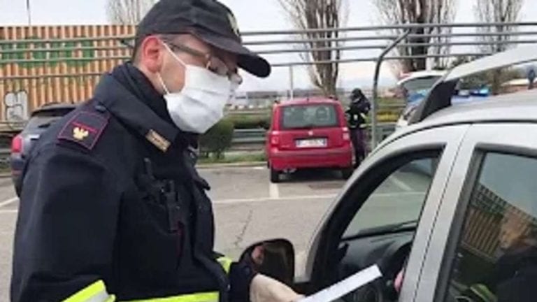 Coronavirus, peggiora la situazione in Abruzzo a causa delle varianti: Pescara in zona arancione