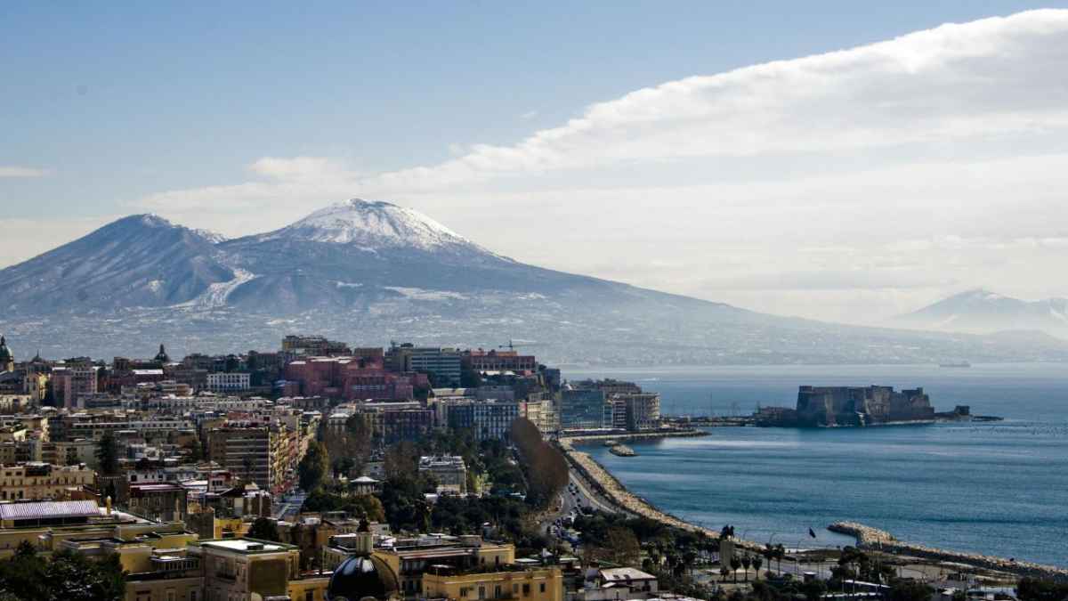 METEO NAPOLI - Variabilità asciutta nel WEEKEND con TEMPERATURE in CALO, ecco le previsioni