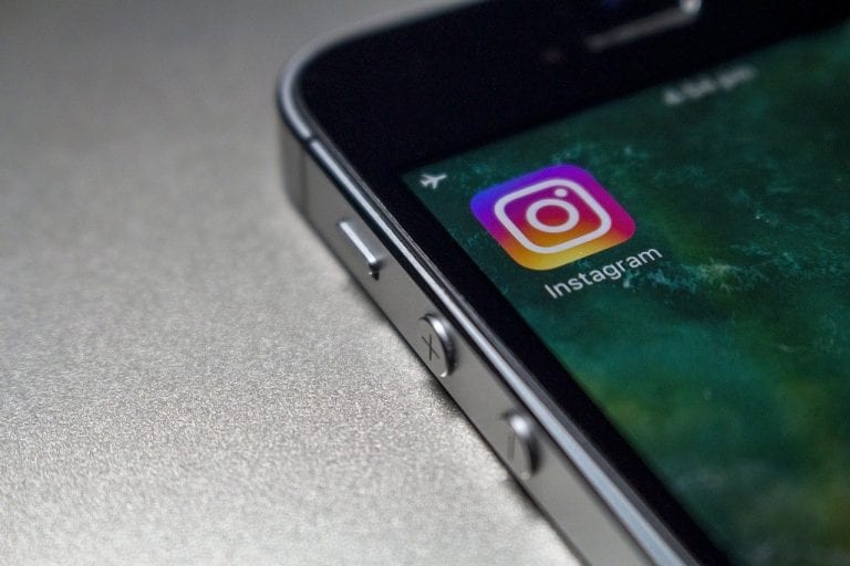 Instagram, i gruppi spam vi infastidiscono? Ecco come bloccarli