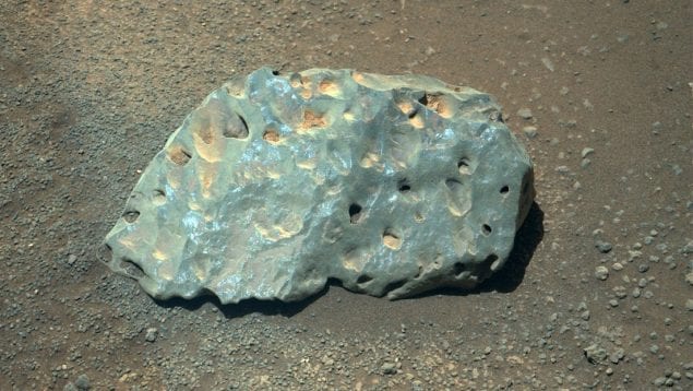 Marte, scoperta strana roccia bluastra dal rover Perseverance: ecco i dettagli