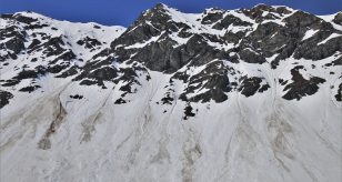 Valanga sul monte Jof Fuart: due morti sotto la neve, un sopravvissuto per miracolo.
