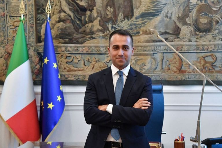Coronavirus, Luigi Di Maio annuncia: “Le fiere riapriranno il 15 giugno”. Tutti i dettagli Coronavirus, Luigi Di Maio annuncia: “Le fiere riapriranno il 15 giugno”. Tutti i dettagli