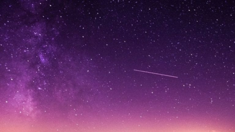 Le stelle giganti rosse emettono delle pulsazioni misteriosamente lente: ecco perché Le stelle giganti rosse emettono delle pulsazioni misteriosamente lente: ecco perché