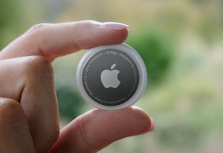 AirTag, i portachiavi smart di Apple: ecco come funzionano e quanto costano