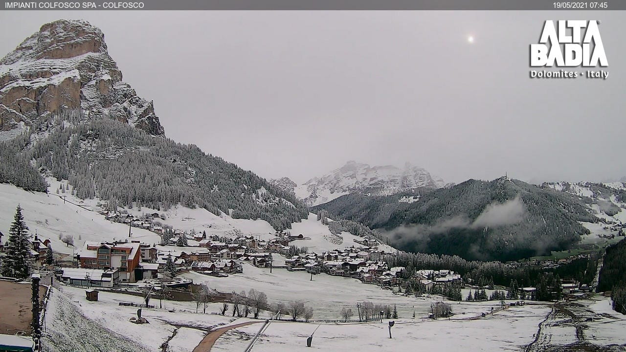 Torna la neve in montagna: qui siamo a Colfosco in Alta Badia - Dolomiti