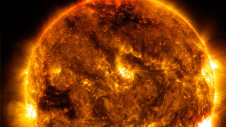 Sole artificiale, il progetto cinese ha raggiunto una temperatura pari a 10 volte quella del sole