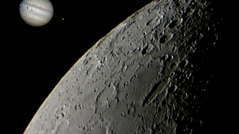 Un oggetto di enormi dimensioni si è appena schiantato contro Giove Un oggetto di enormi dimensioni si è appena schiantato contro Giove