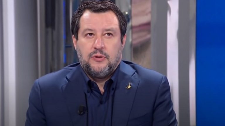 Morte Camilla, Salvini attacca Speranza: “Chi ha autorizzato questi vaccini di massa?”