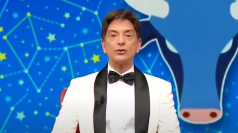 Oroscopo Paolo Fox oggi, domenica 4 luglio 2021: anticipazioni Sagittario, Capricorno, Acquario e Pesci Oroscopo Paolo Fox oggi, domenica 4 luglio 2021: anticipazioni Sagittario, Capricorno, Acquario e Pesci