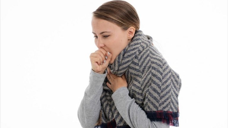 Singhiozzo, ecco i rimedi che non conoscevi per farlo passare subito Singhiozzo, ecco i rimedi che non conoscevi per farlo passare subito