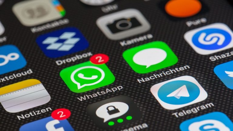 WhatsApp: ecco come far ‘sparire’ un contatto senza bloccarlo