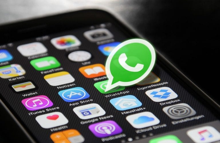 WhatsApp, arriva la nuova funzione rivoluzionaria: non servirà più lo smartphone