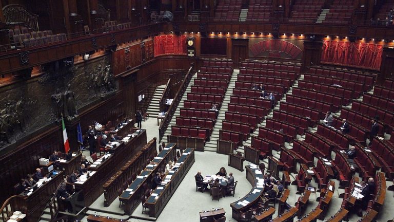 La deputata Pd lancia la proposta provocatoria: “Green Pass obbligatorio anche per entrare in Parlamento”