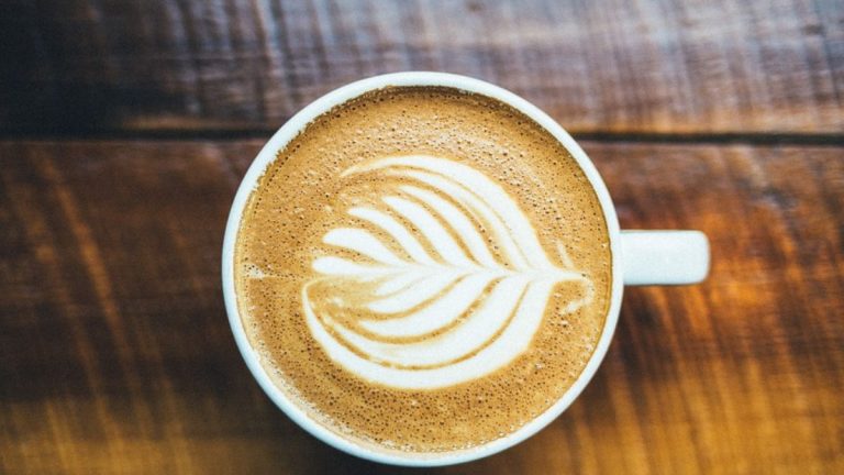 Nuovo studio sul consumo moderato di caffè e l’aumento del rischio di aritmia cardiaca, ecco cosa hanno scoperto i ricercatori Nuovo studio sul consumo moderato di caffè e l’aumento del rischio di aritmia cardiaca, ecco cosa hanno scoperto i ricercatori