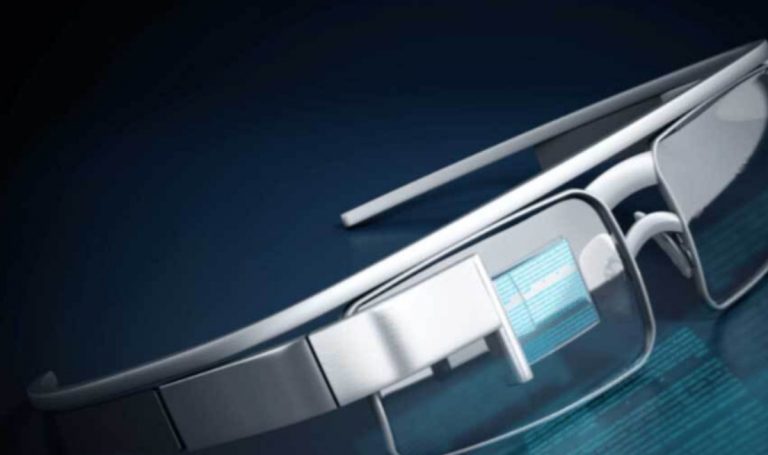 Facebook annuncia ufficialmente gli occhiali intelligenti: ecco cosa sappiamo