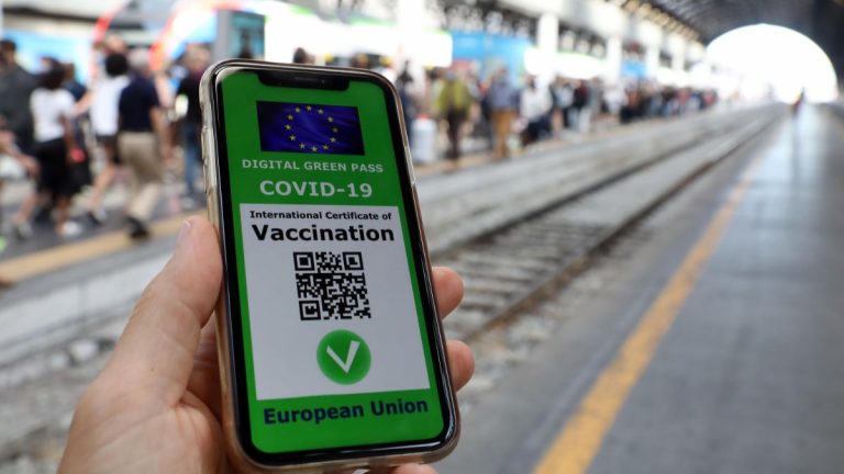 Green Pass su iPhone e Android: ecco come averlo sempre a disposizione