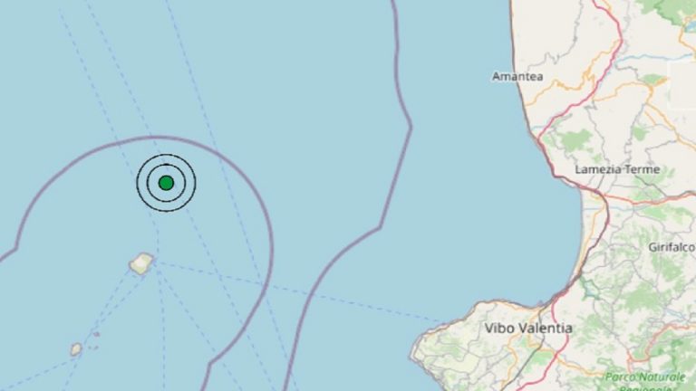 Terremoto in Calabria oggi, venerdì 20 agosto 2021, scossa di M 3.2 sul Mar Tirreno | Dati Ingv