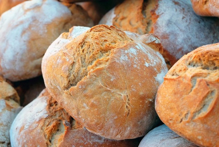 Quanta pasta e quanto pane possiamo mangiare al giorno per non correre rischi?