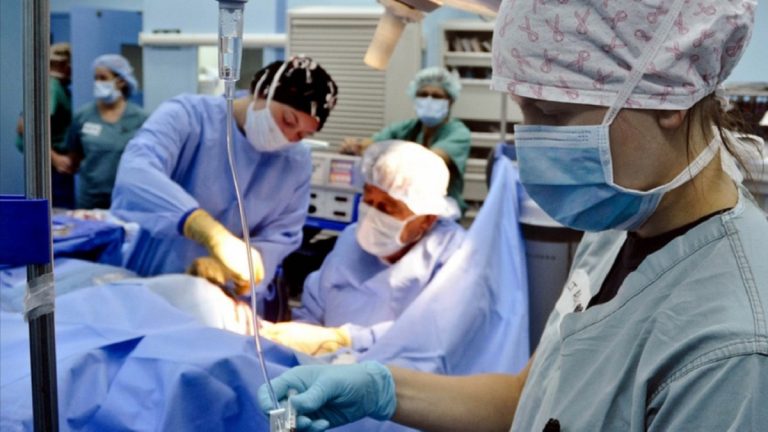 Coronavirus, nuova stretta in vista? La posizione del Governo. Ecco cosa accadrà a dicembre Coronavirus, nuova stretta in vista? La posizione del Governo. Ecco cosa accadrà a dicembre