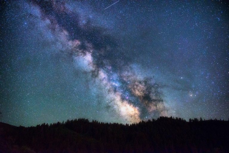 Tracce di molecole necessarie alla vita su un disco protoplanetario: l’ultima scoperta