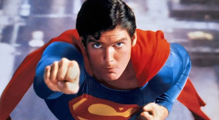 Google dedica il Doodle a Christopher Reeve: l’attore di Superman oggi avrebbe compiuto 69 anni