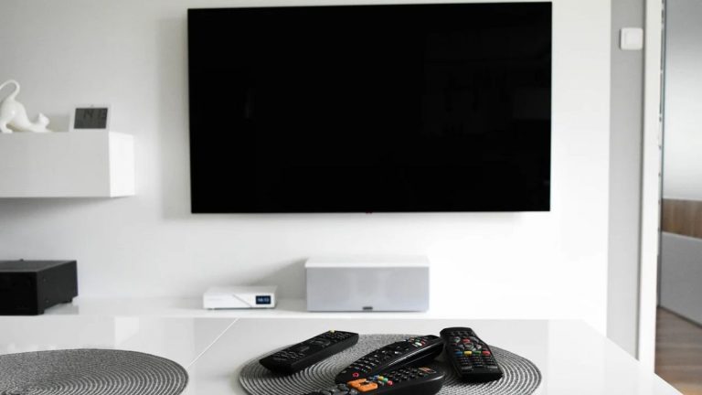 Dal 20 ottobre alcuni canali tv non saranno più visibili: ecco perché e come rimediare Dal 20 ottobre alcuni canali tv non saranno più visibili: ecco perché e come rimediare