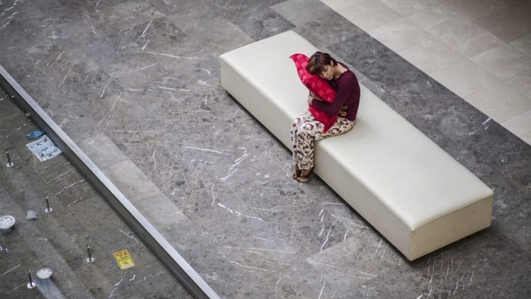 Difficoltà a dormire? Ecco i metodi infallibili e i nuovi strumenti per addormentarsi meglio Difficoltà a dormire? Ecco i metodi infallibili e i nuovi strumenti per addormentarsi meglio