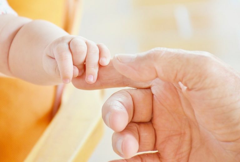 Virus sinciziale, ospedali pieni di bambini con bronchiolite, pazienti lombardi trasferiti fuori regione