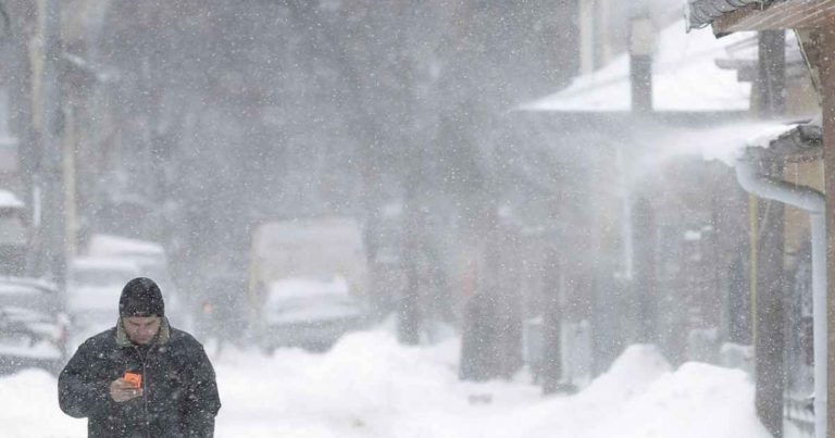 METEO – APOTEOSI AUTUNNALE per la PROSSIMA SETTIMANA, forti TEMPORALI e BUFERE di NEVE, i dettagli