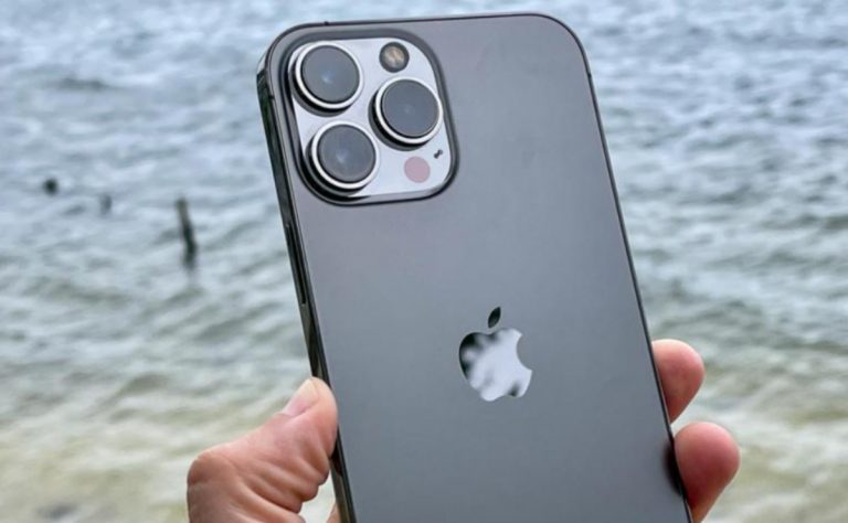 iPhone 14 potrebbe non avere il notch: ecco le ultime indiscrezioni su data uscita e prezzo iPhone 14 potrebbe non avere il notch: ecco le ultime indiscrezioni su data uscita e prezzo