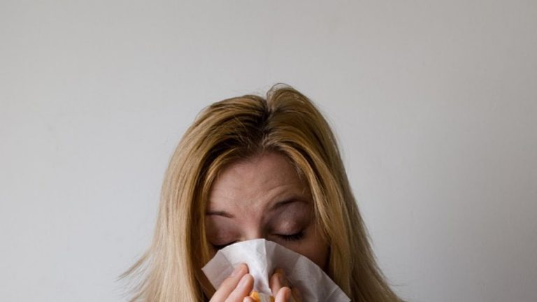 Un nuovo studio rivela che lo zinco potrebbe davvero aiutare a curare il raffreddore