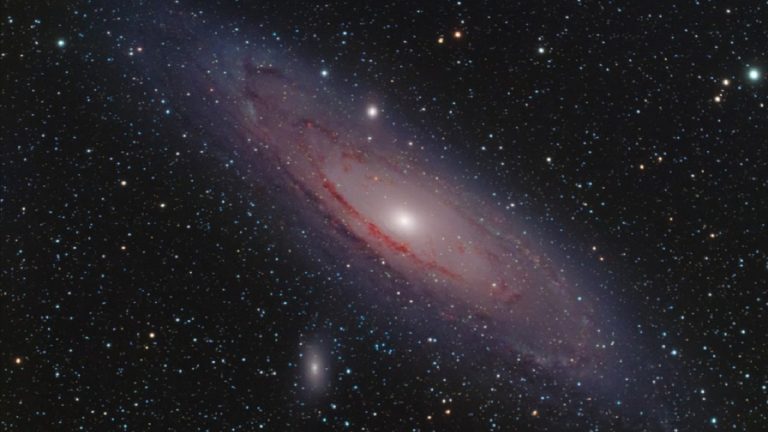 Scoperto il mistero dell’ammasso di stelle su Andromeda