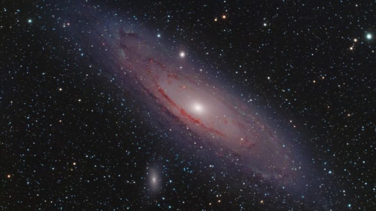 Scoperto il mistero dell’ammasso di stelle su Andromeda Scoperto il mistero dell’ammasso di stelle su Andromeda
