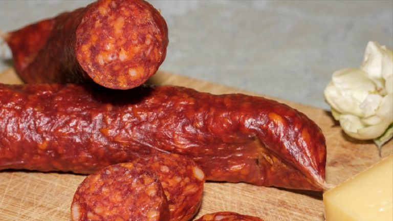 Rischio salmonella in un noto salume: ritirati alcuni lotti dal Ministero della Salute Rischio salmonella in un noto salume: ritirati alcuni lotti dal Ministero della Salute