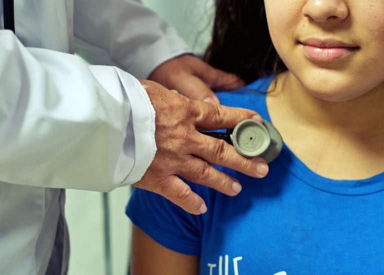 Mis-C, preoccupa la sindrome che colpisce i bambini dopo il Covid: ecco come si manifesta Mis-C, preoccupa la sindrome che colpisce i bambini dopo il Covid: ecco come si manifesta