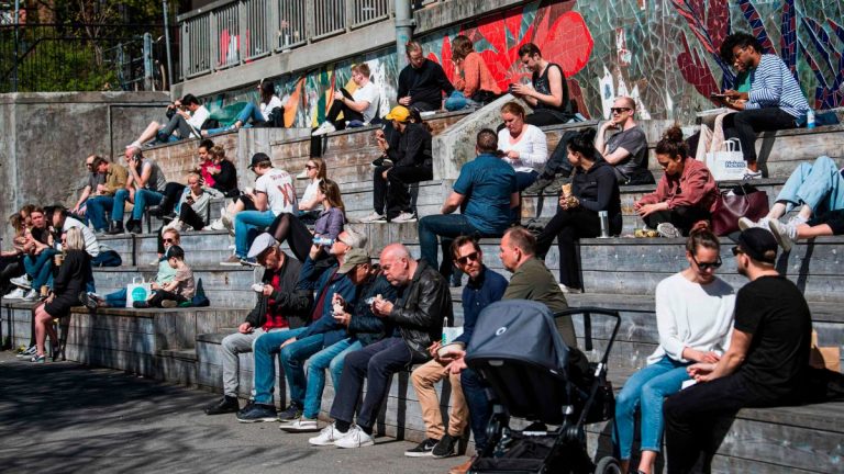 Coronavirus, nuova ondata di casi da un Paese Europeo: i dettagli sullo studio e qual è la nazione Coronavirus, nuova ondata di casi da un Paese Europeo: i dettagli sullo studio e qual è la nazione