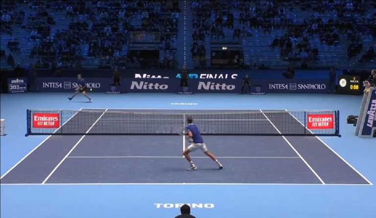 LIVE Zverev-Medvedev, finale ATP Finals 2021 (6-4, 6-4)