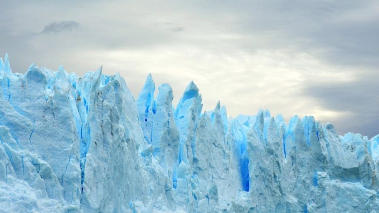 Gli eventi di riscaldamento globale potrebbero presto destabilizzare la calotta glaciale antartica Gli eventi di riscaldamento globale potrebbero presto destabilizzare la calotta glaciale antartica