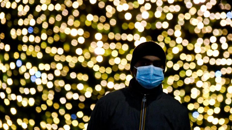 Coronavirus, firmata l’ordinanza che riguarda le fiere di Natale. Ecco dove, tutti i dettagli Coronavirus, firmata l’ordinanza che riguarda le fiere di Natale. Ecco dove, tutti i dettagli