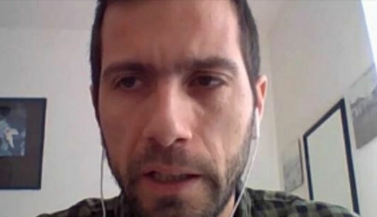 Coronavirus, il fisico Sestili: “A Natale si rischiano 20-30mila casi al giorno e 800 morti a settimana” Coronavirus, il fisico Sestili: “A Natale si rischiano 20-30mila casi al giorno e 800 morti a settimana”