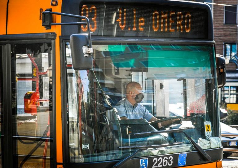 Sciopero trasporti a Roma venerdì 3 dicembre 2021: info e orari stop bus, tram, metro | Meteo