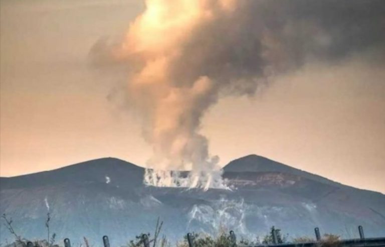 Vulcano, situazione preoccupante: scatta lo stato di emergenza nazionale. Ecco cosa sta succedendo