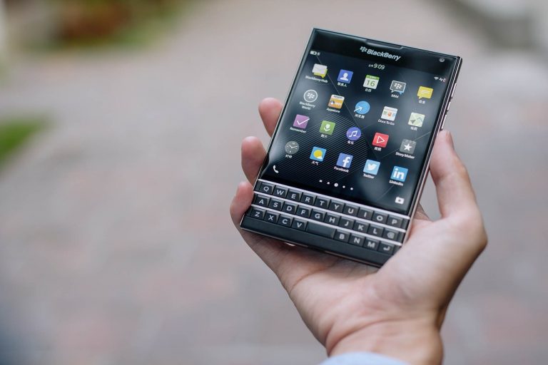 BlackBerry verso l’addio: nessun supporto dal 4 gennaio, gli smartphone diventeranno inutilizzabili BlackBerry verso l’addio: nessun supporto dal 4 gennaio, gli smartphone diventeranno inutilizzabili