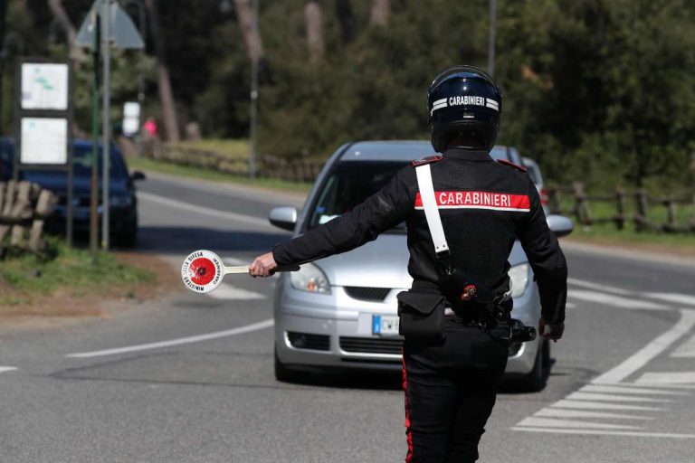 Coronavirus, troppi contagi: zona arancione-rossa per 15-21 giorni? La richiesta del Comitato tecnico-scientifico regionale