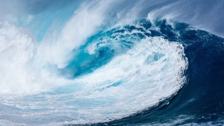Onde anomale si abbattono sulla costa e causano la morte di due persone. VIDEO di quanto accaduto in Perù Onde anomale si abbattono sulla costa e causano la morte di due persone. VIDEO di quanto accaduto in Perù