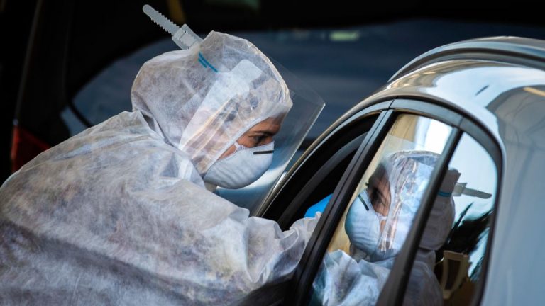 Coronavirus, l’avvertimento di Gimbe: “Italia verso i tre milioni di positivi”