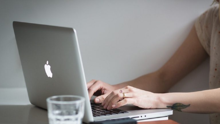 iPhone SE 5G, ecco quando potrebbe arrivare: in arrivo un evento Apple? iPhone SE 5G, ecco quando potrebbe arrivare: in arrivo un evento Apple?