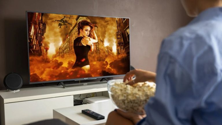 Quanta energia consuma avere la tv sempre accesa? Tutti i dettagli e come scoprirlo Quanta energia consuma avere la tv sempre accesa? Tutti i dettagli e come scoprirlo