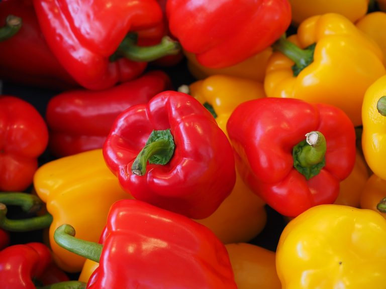 Peperoni e curcuma (ma non solo) migliorano la salute mentale: ecco come Peperoni e curcuma (ma non solo) migliorano la salute mentale: ecco come
