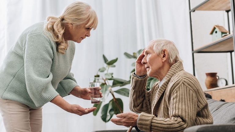 Demenza senile, ecco le 2 abitudini quotidiane che aiutano a prevenirla Demenza senile, ecco le 2 abitudini quotidiane che aiutano a prevenirla